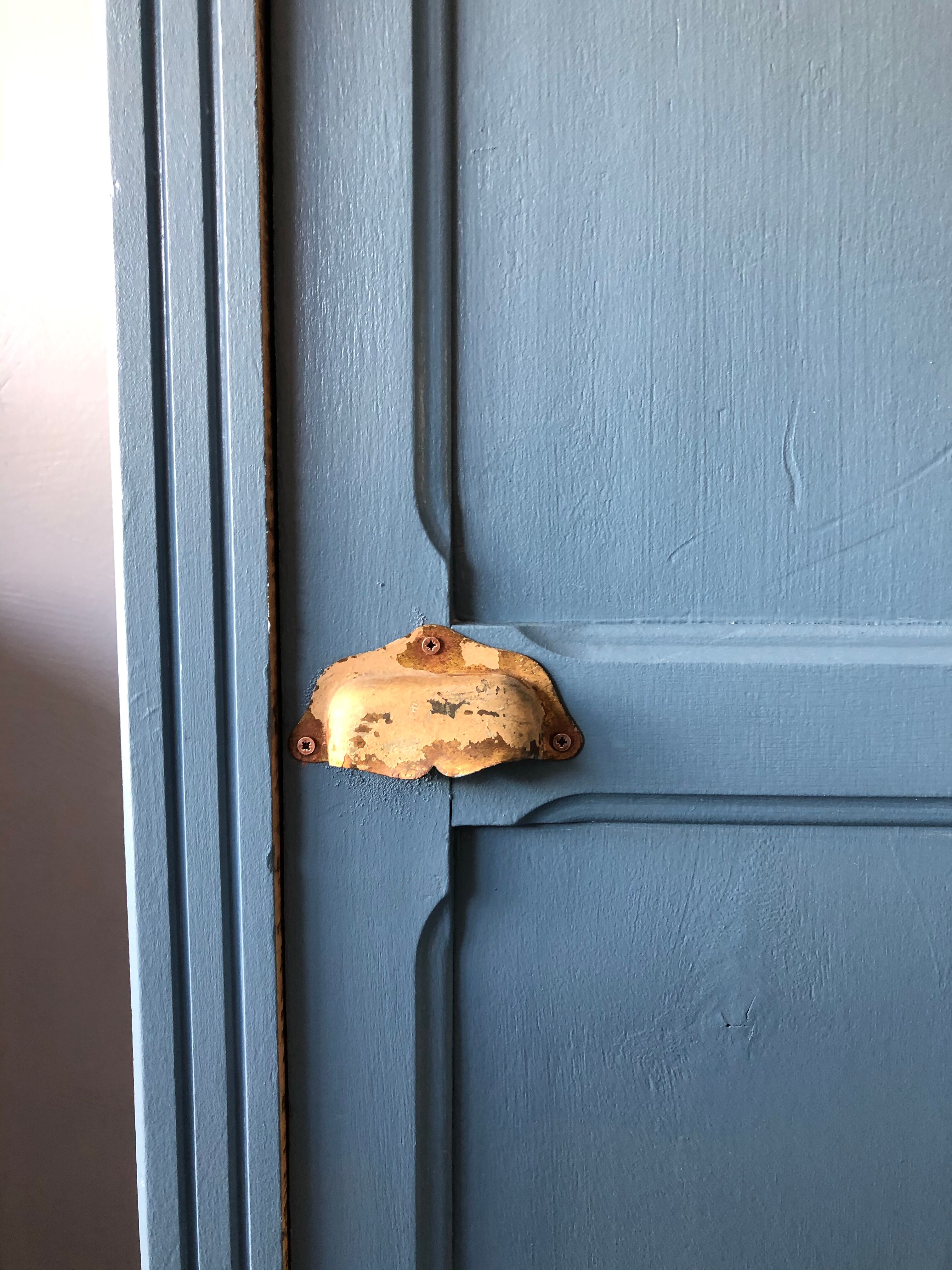 Vintage parisian wardrobe