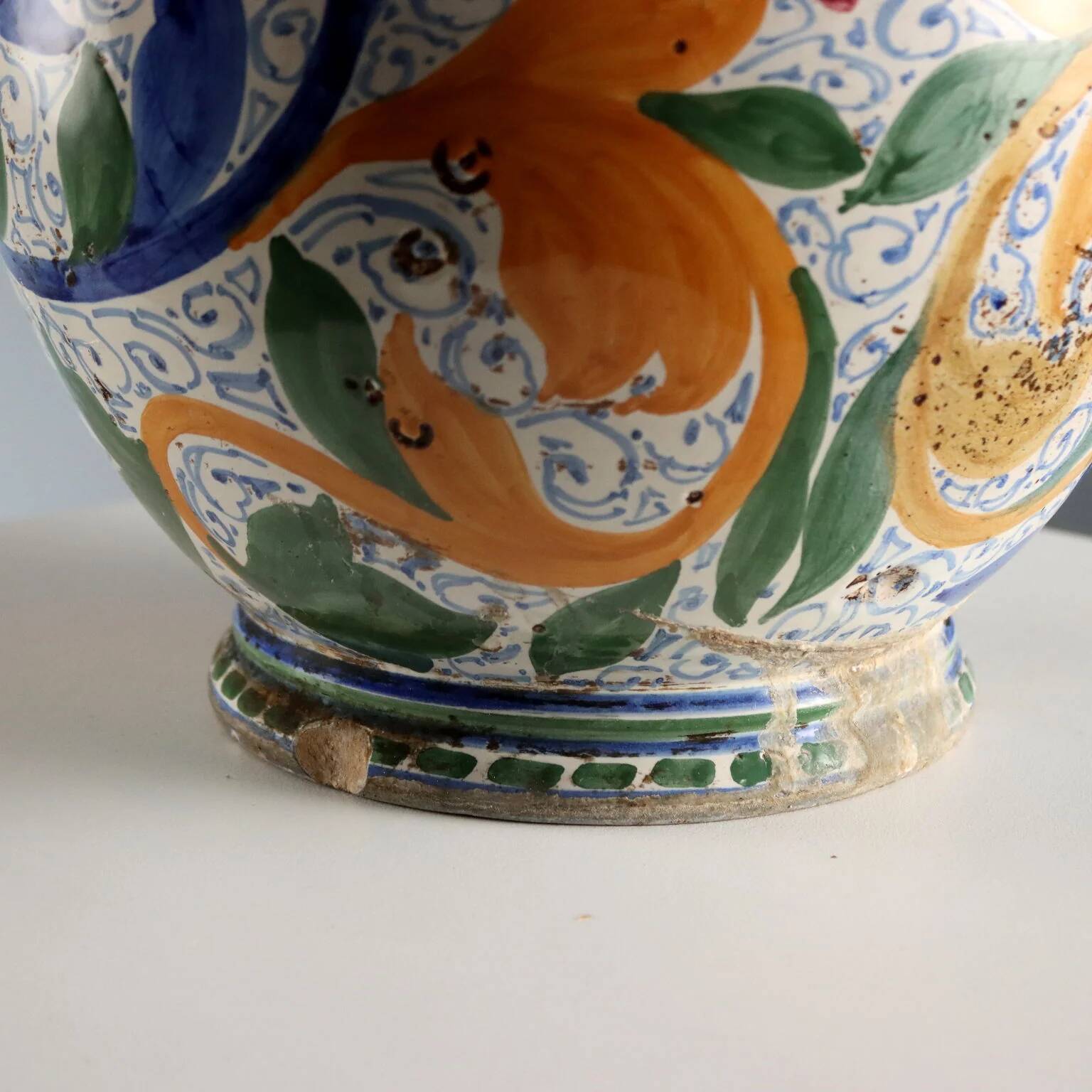 Ancient amphora in hand-painted majolica, Italy, 20th century