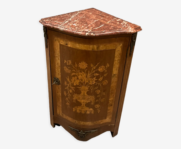 Buffet d'encoignure décor marqueté au vase fleuri de style Louis XVI