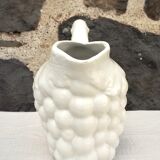 Pichet raisin en céramique blanche