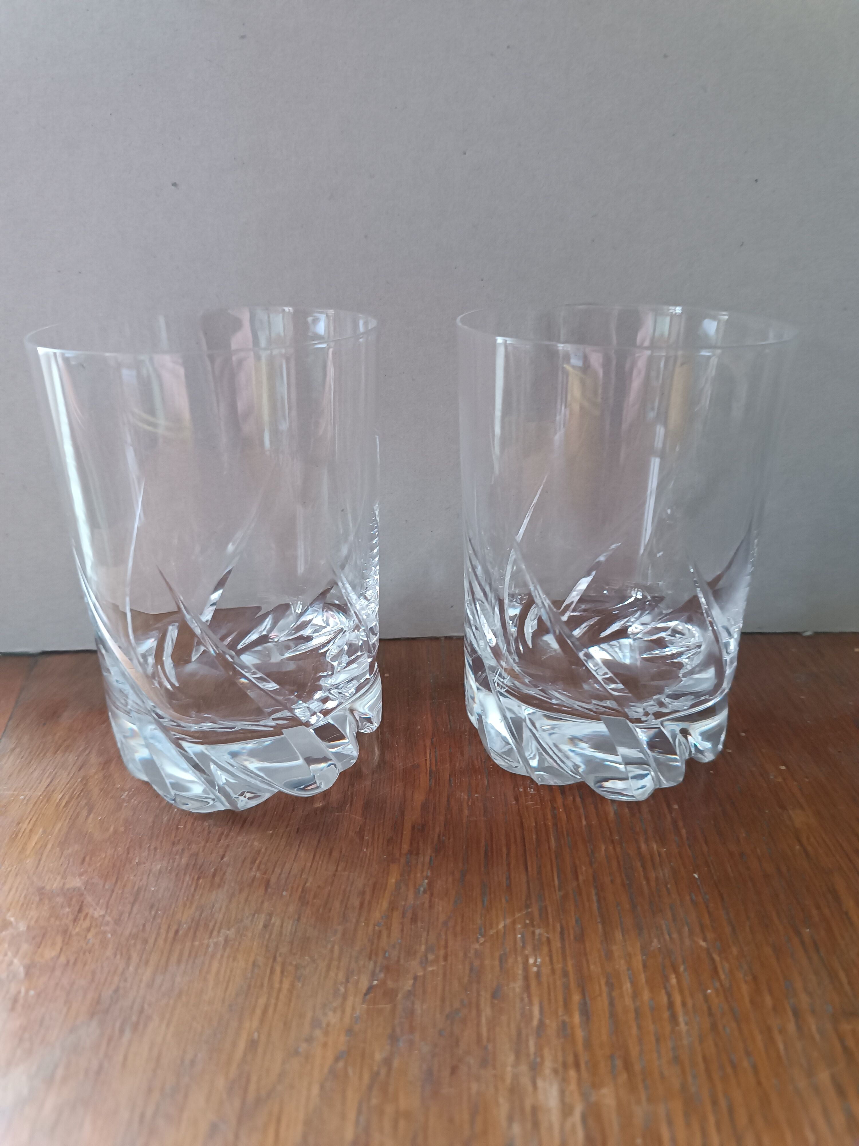 Pair of Bleneau whisky glasses signed Daum France