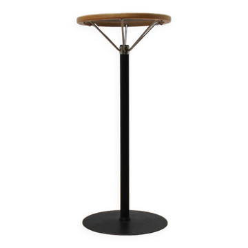 Mange-debout B4 Bla-Station, Architonic