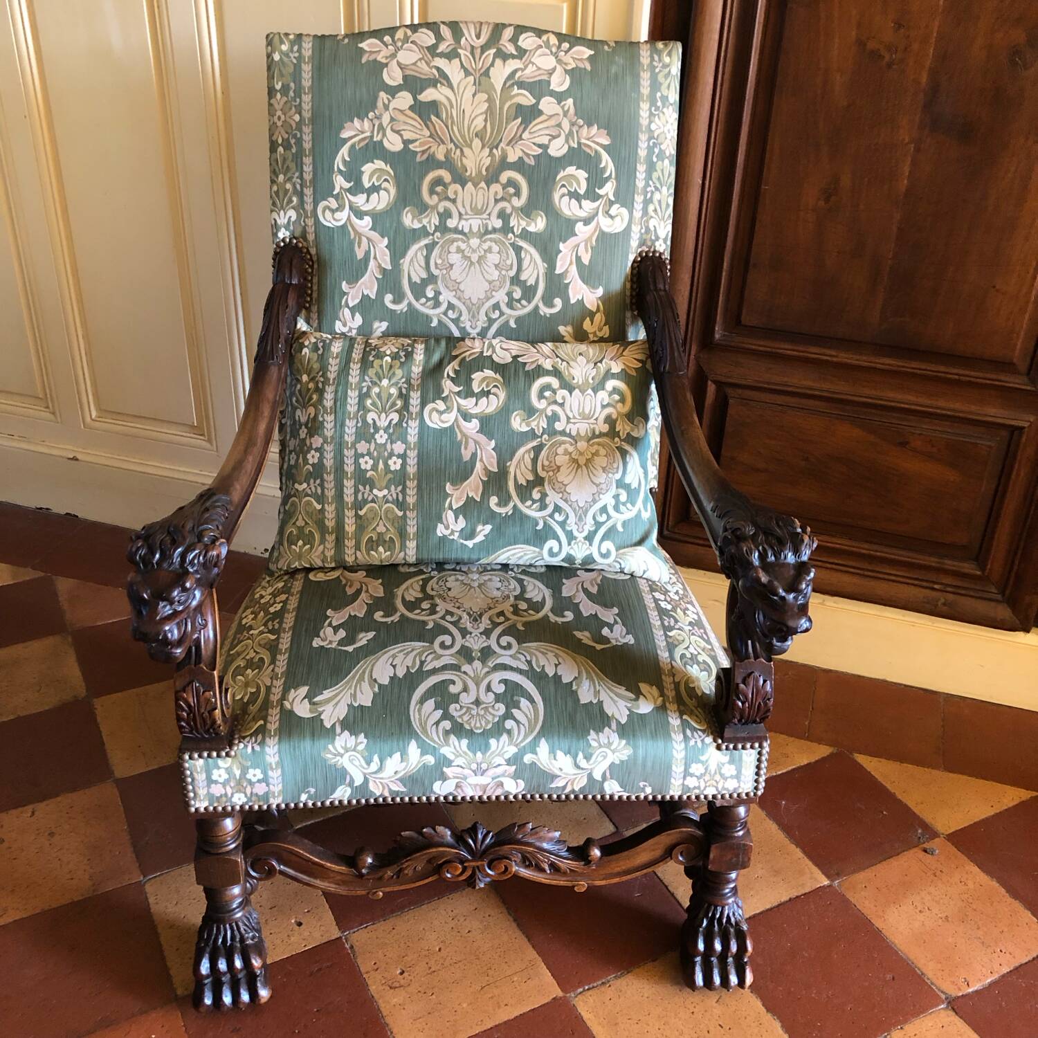 Paire de fauteuils 1900