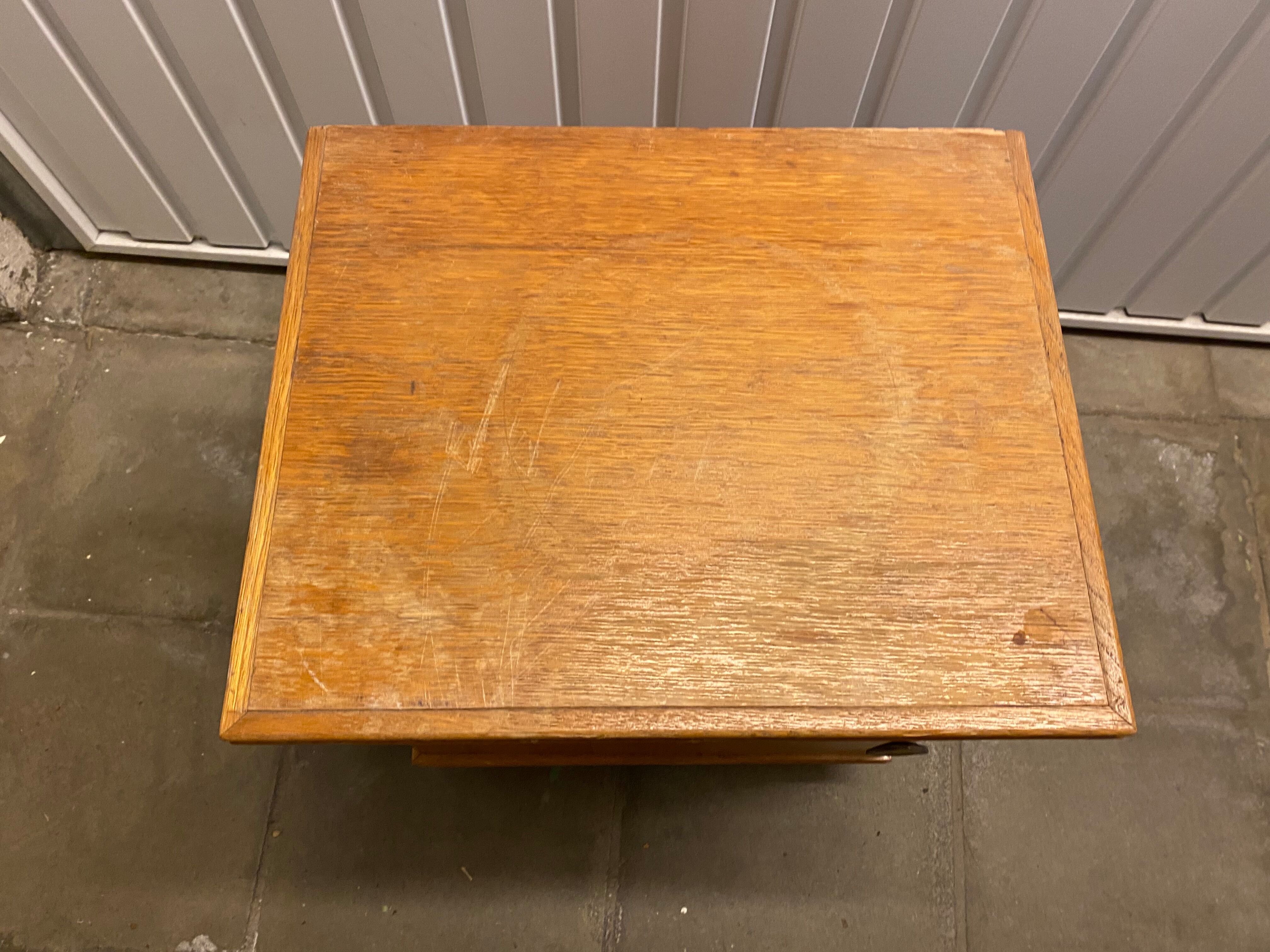 Table de nuit