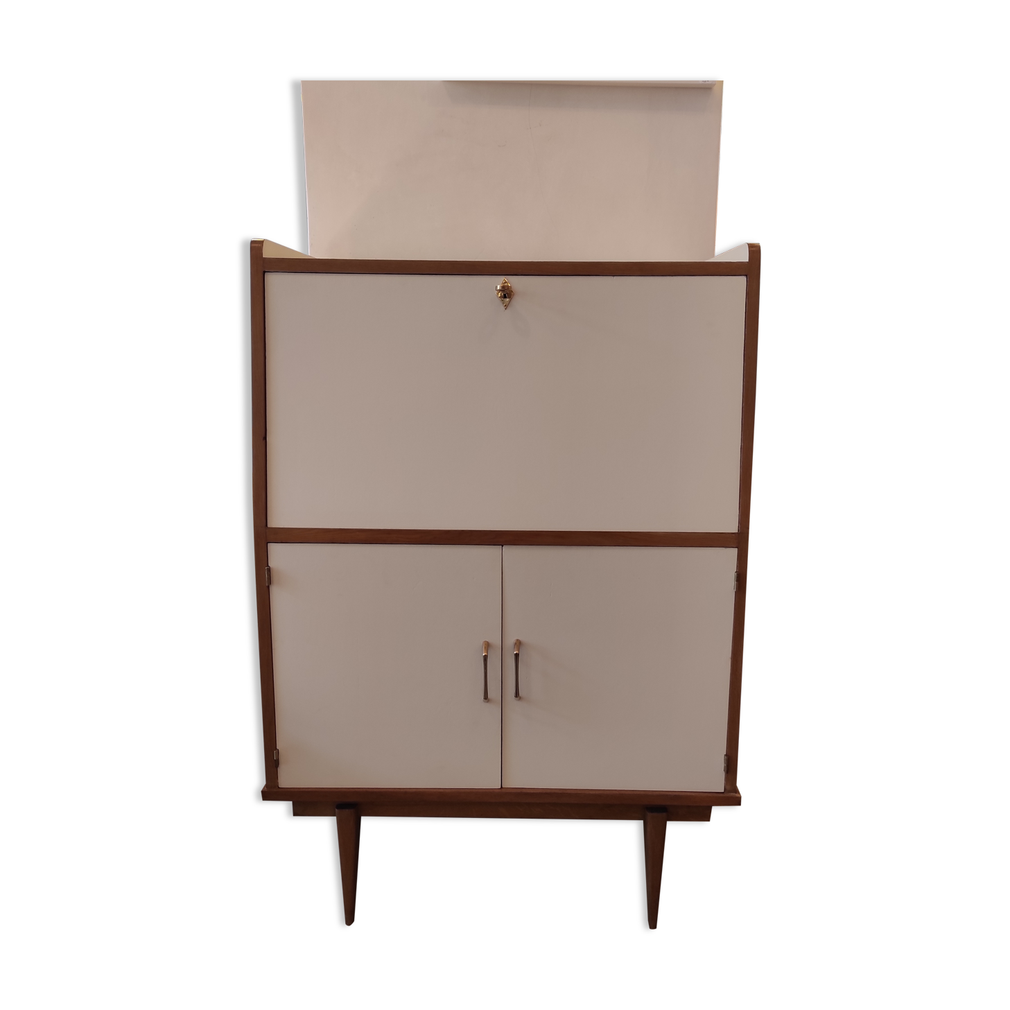 Secretary 60s restyled