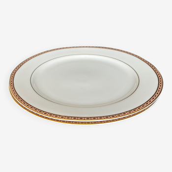 2 assiettes de présentation en porcelaine