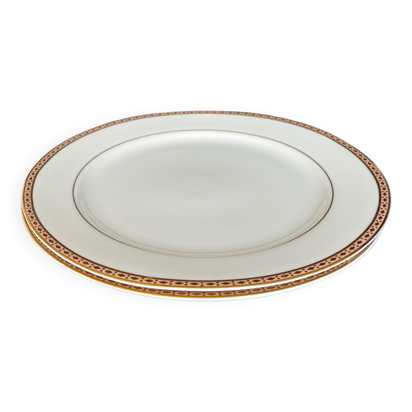 2 assiettes de présentation en porcelaine