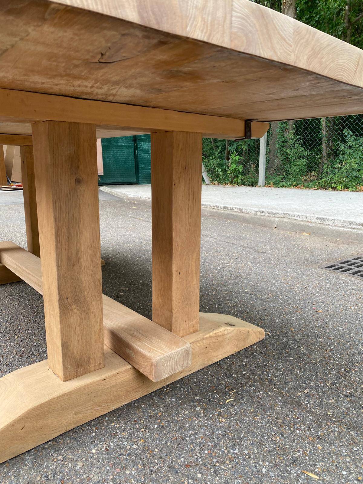 Grande table de monastère brutaliste en chêne massif 210x100cm 70s