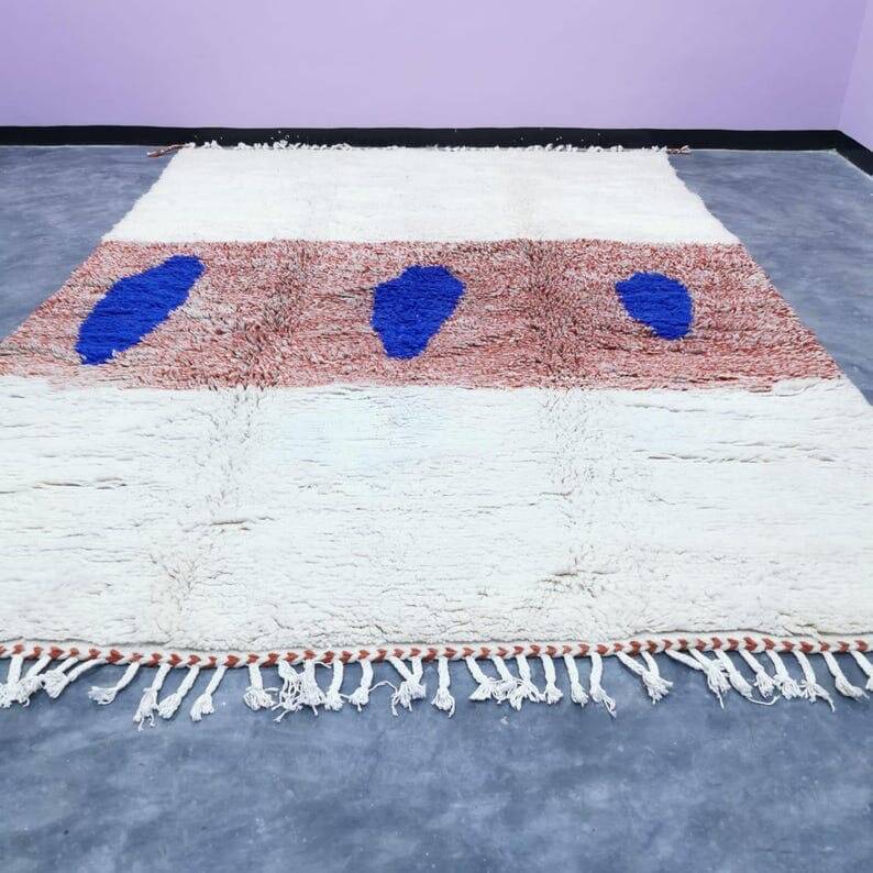 Traditional Moroccan wool Berber rug size 150 x 250 cm