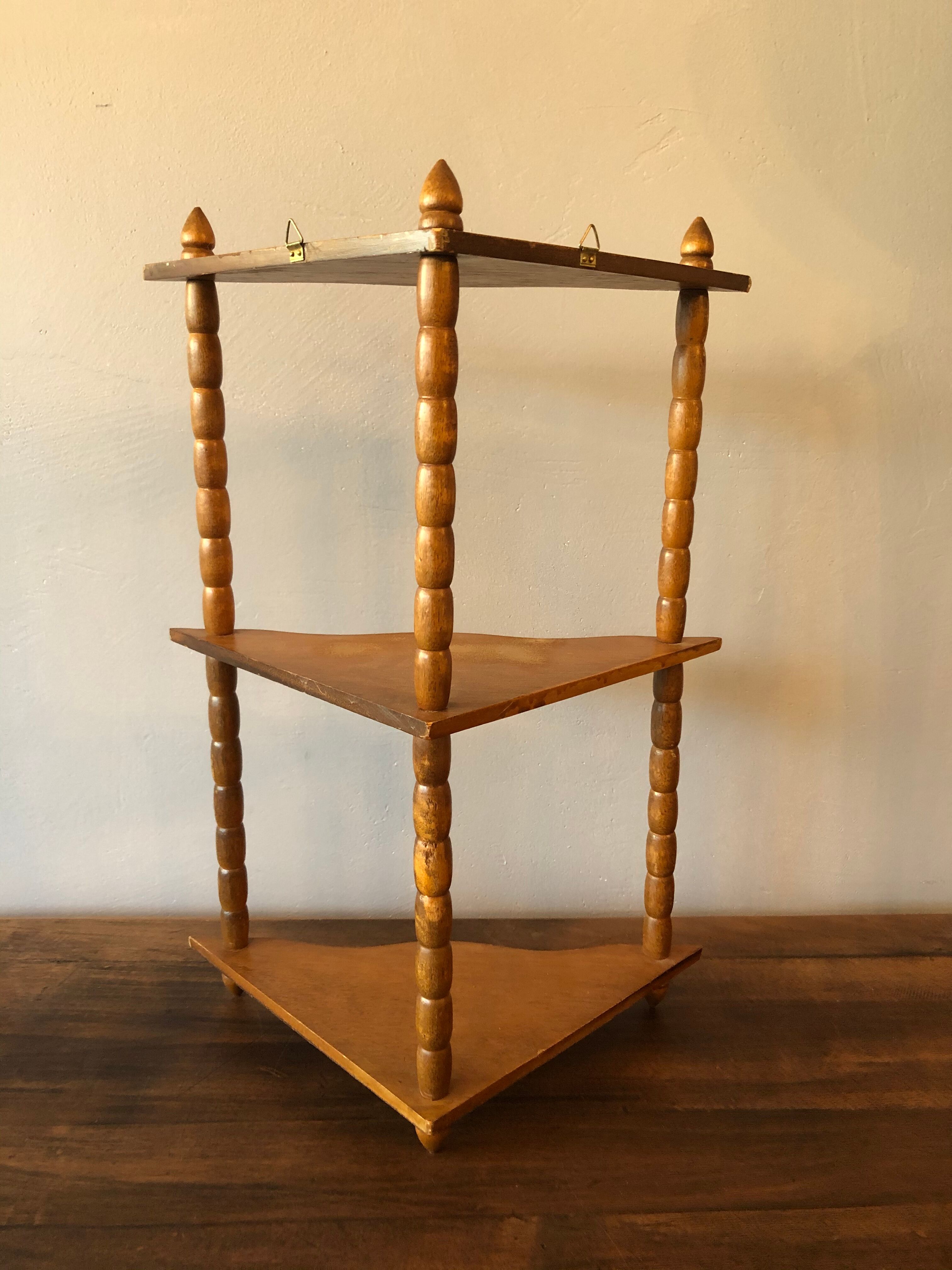 Shelf to be laid or hung