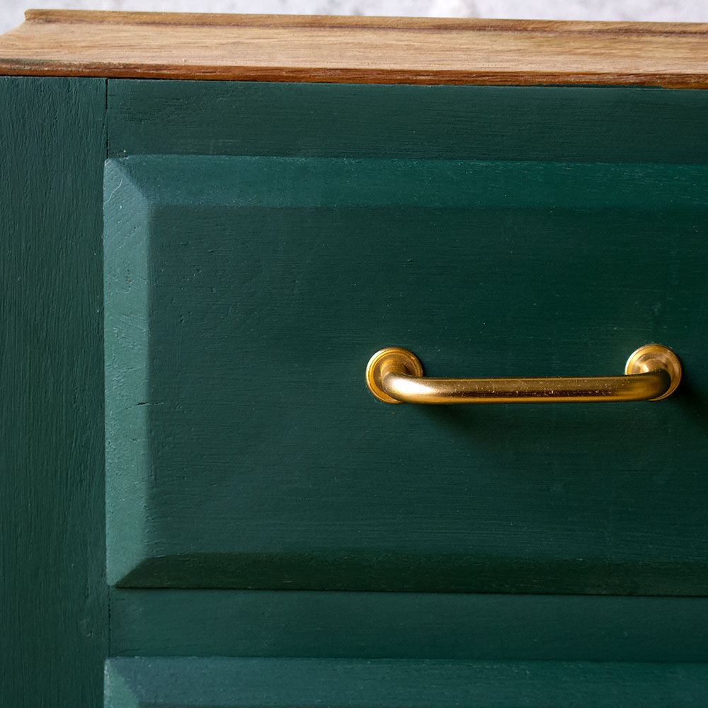 Vintage dresser