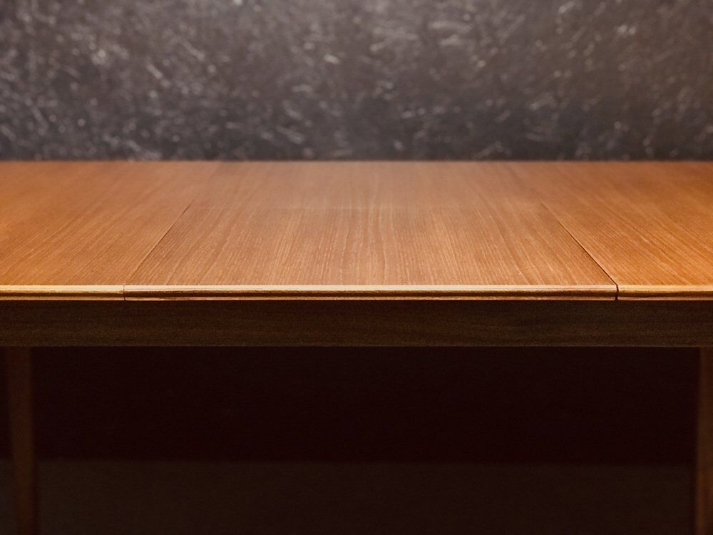 Extendable dining room table model t2 mid-century teak by Tom Robertson for McIntosh 1960s