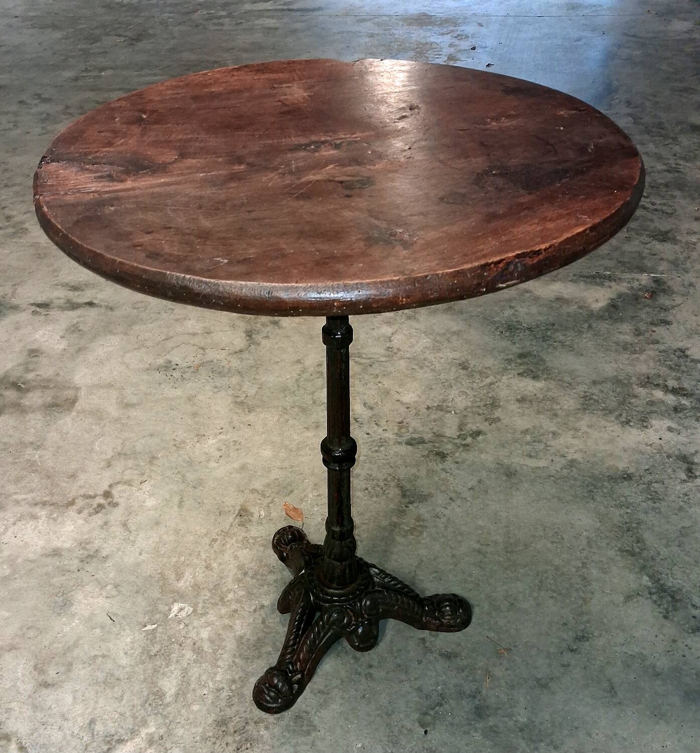 Authentic bistro guéridon table