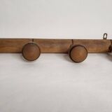 Coat rack with 4 wooden hooks
