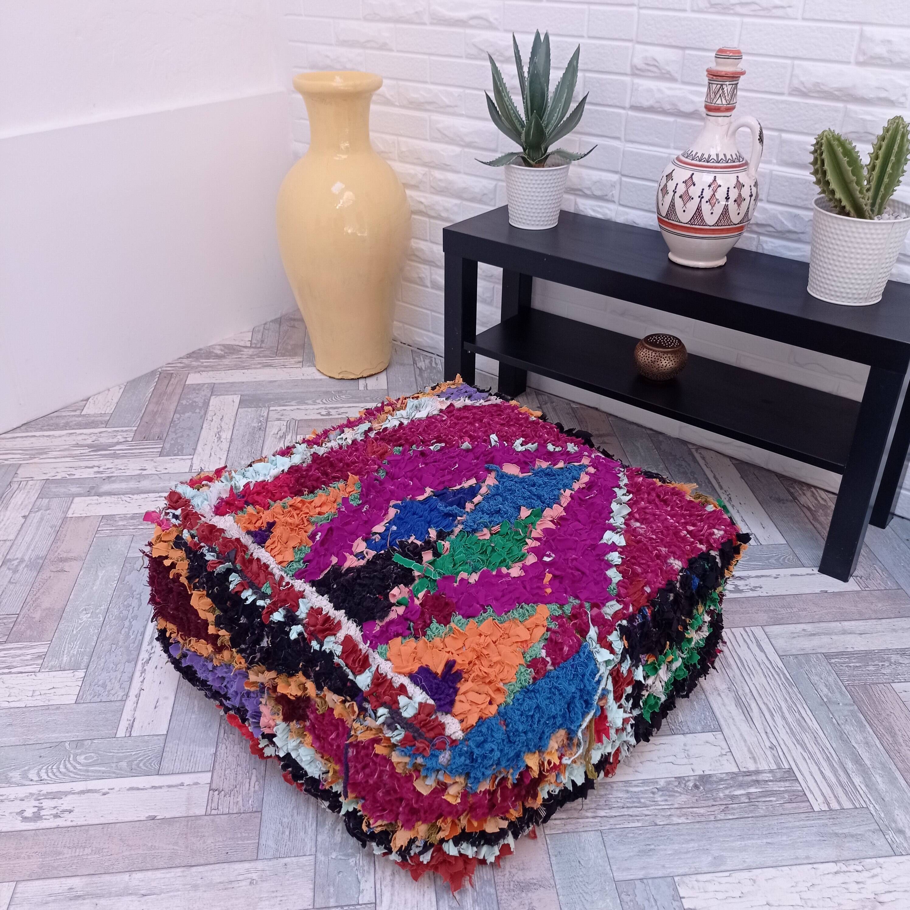 Handmade Berber pouf in wool 60 X 60 X 20 CM