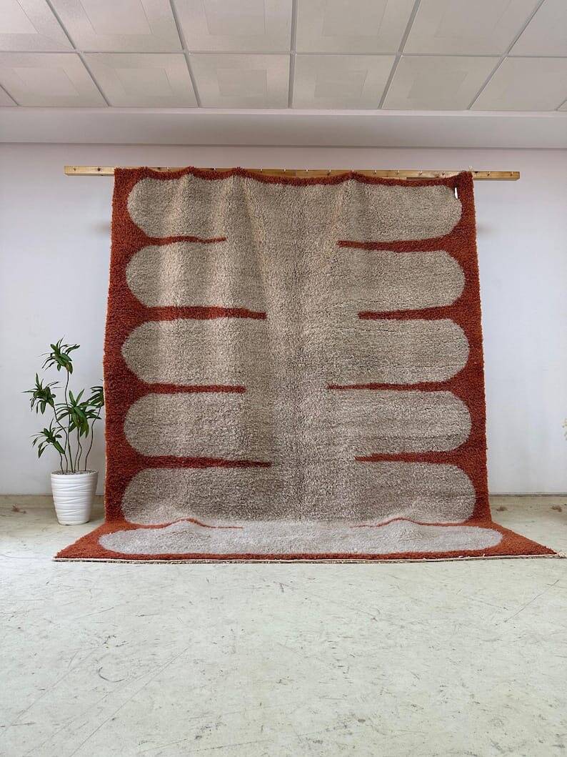 Traditional hand-woven Beni Ouraine rug, size 150 x 250 cm