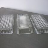 Molded glass ramekins with a toothed décor