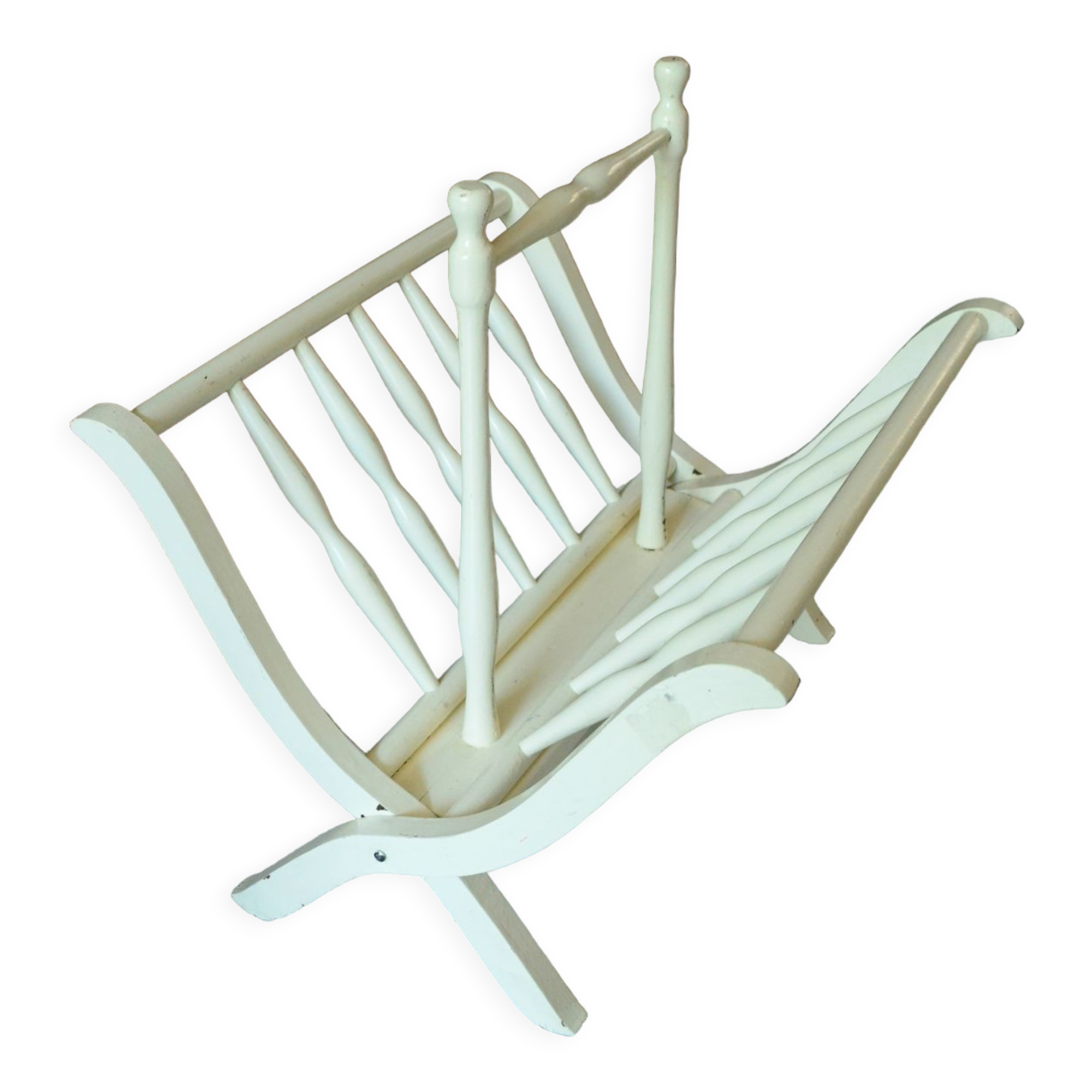 Folding magazine rack in vintage white wood