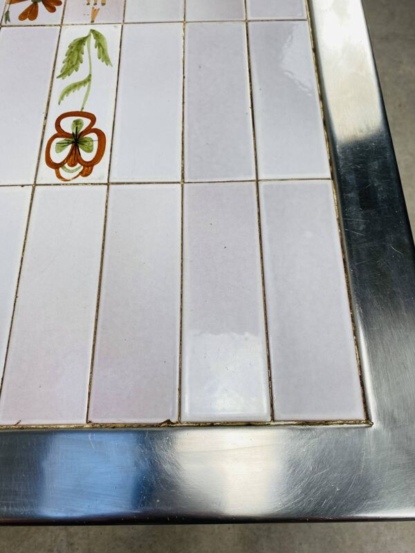 Table basse céramique années 50, faites de carreaux de Roger Capron