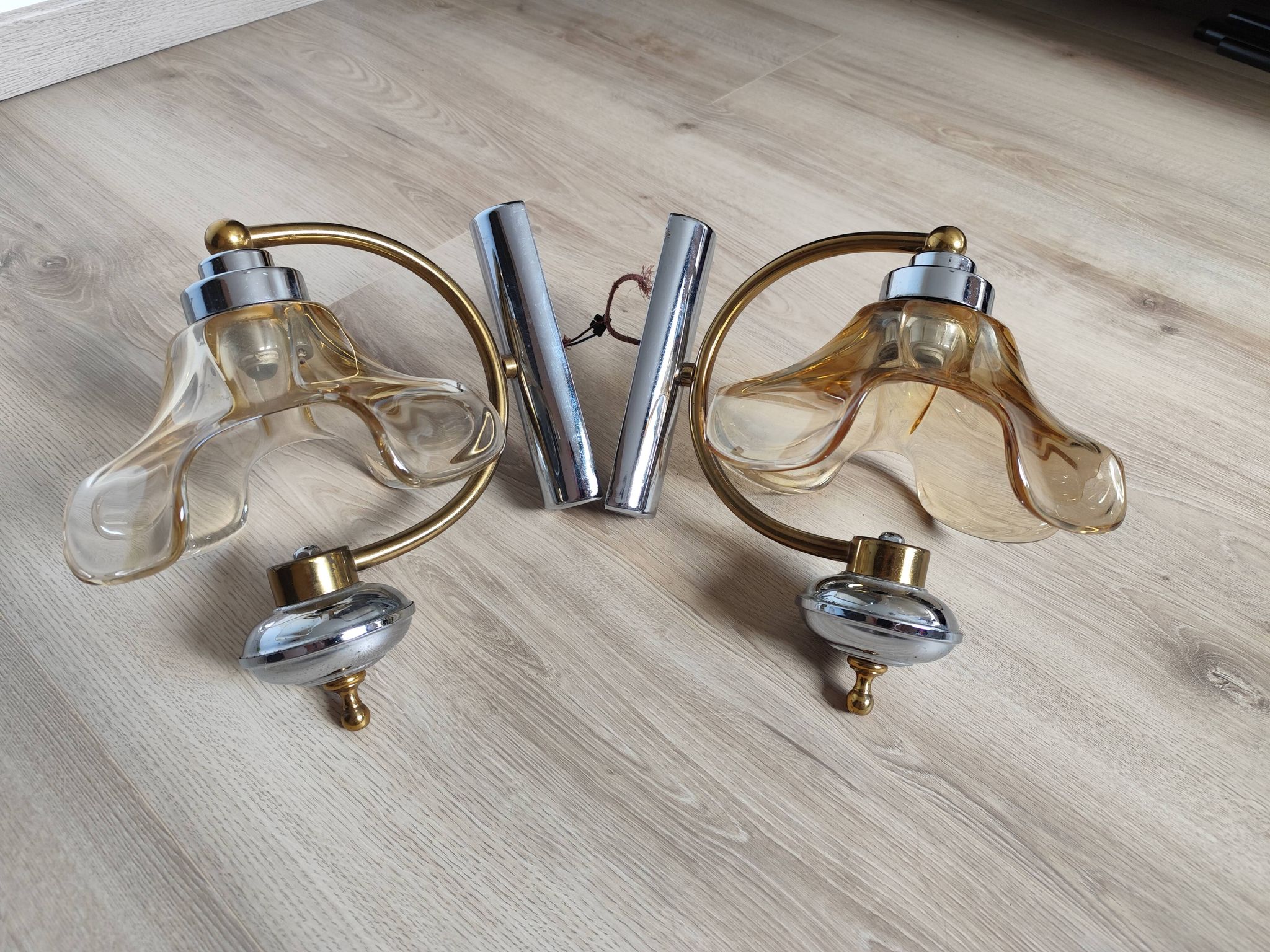 Paire d'appliques tulipe vintage années 70