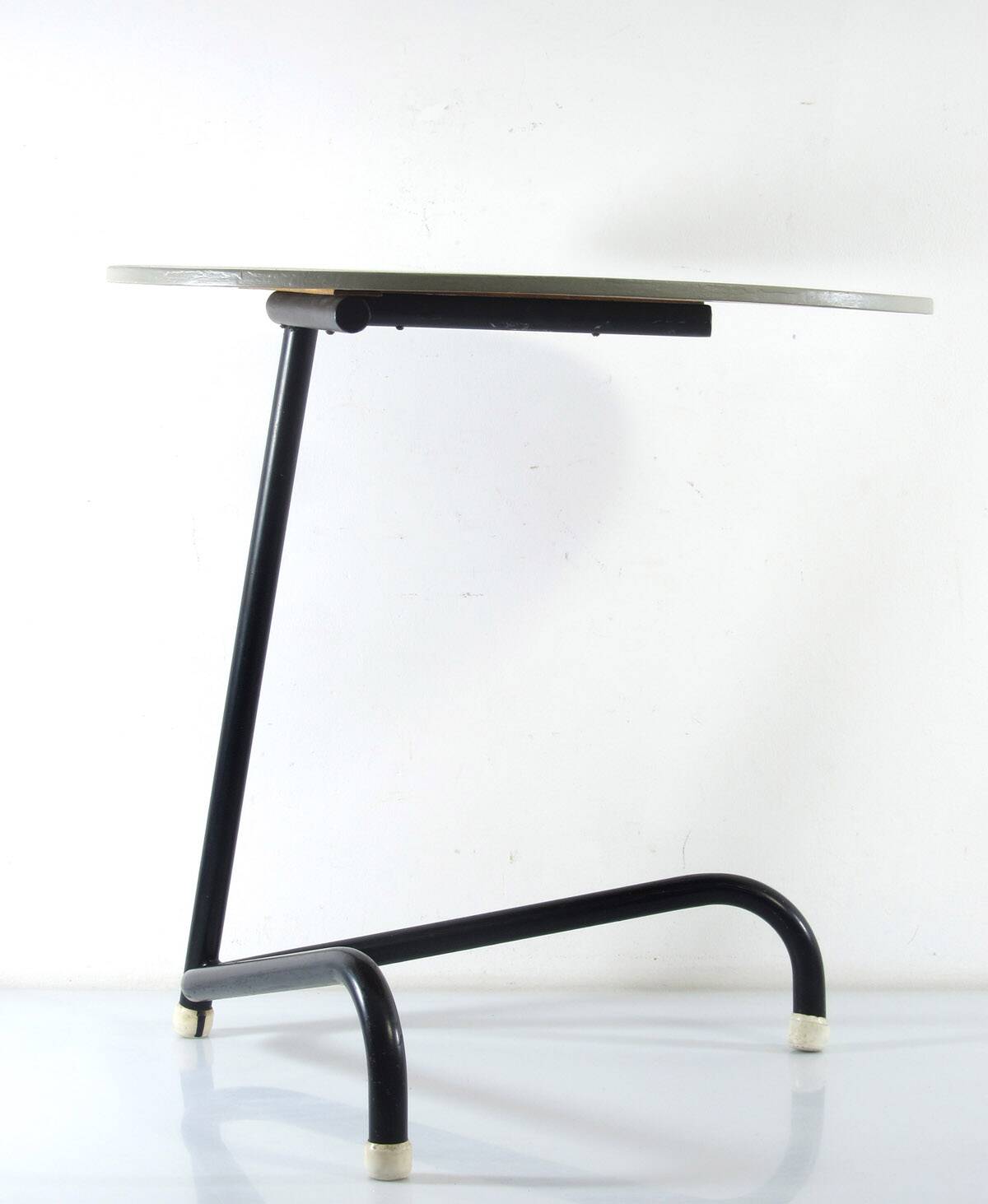 Rare 1950s Pilastro round side table