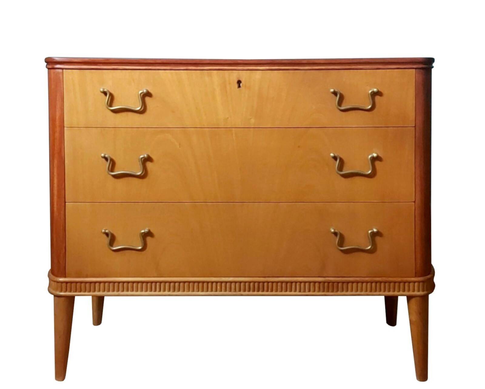 Commode scandinave en frêne des années 1950