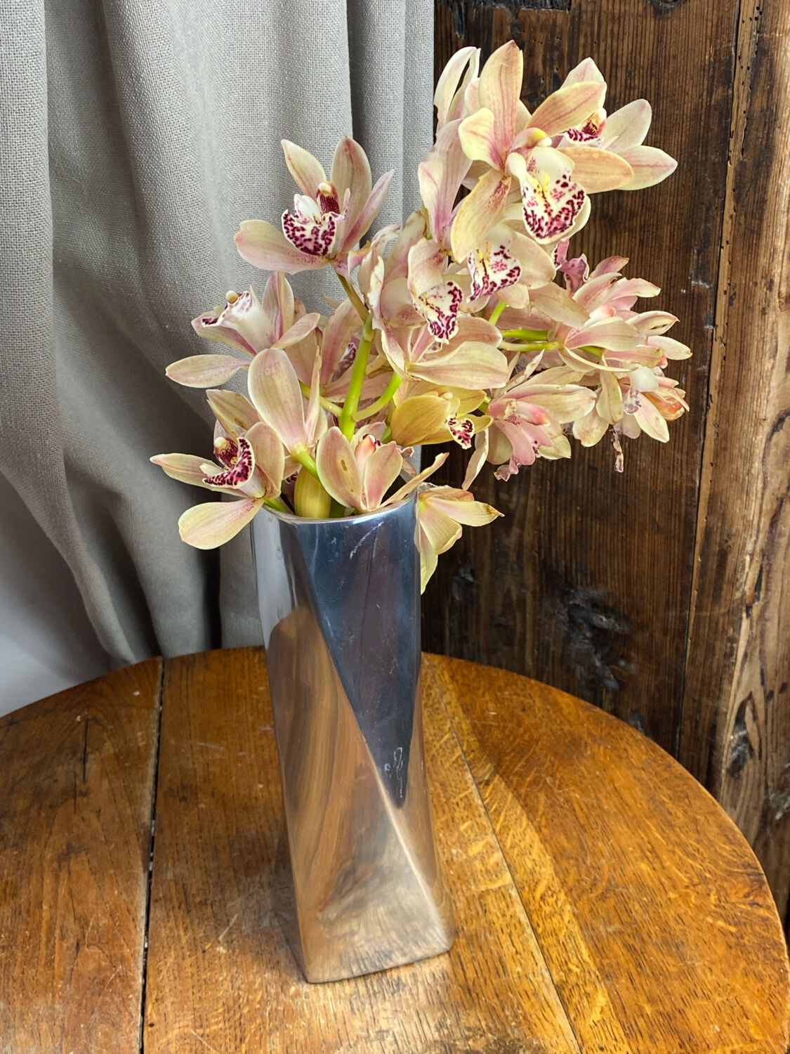 Twisted aluminium vase