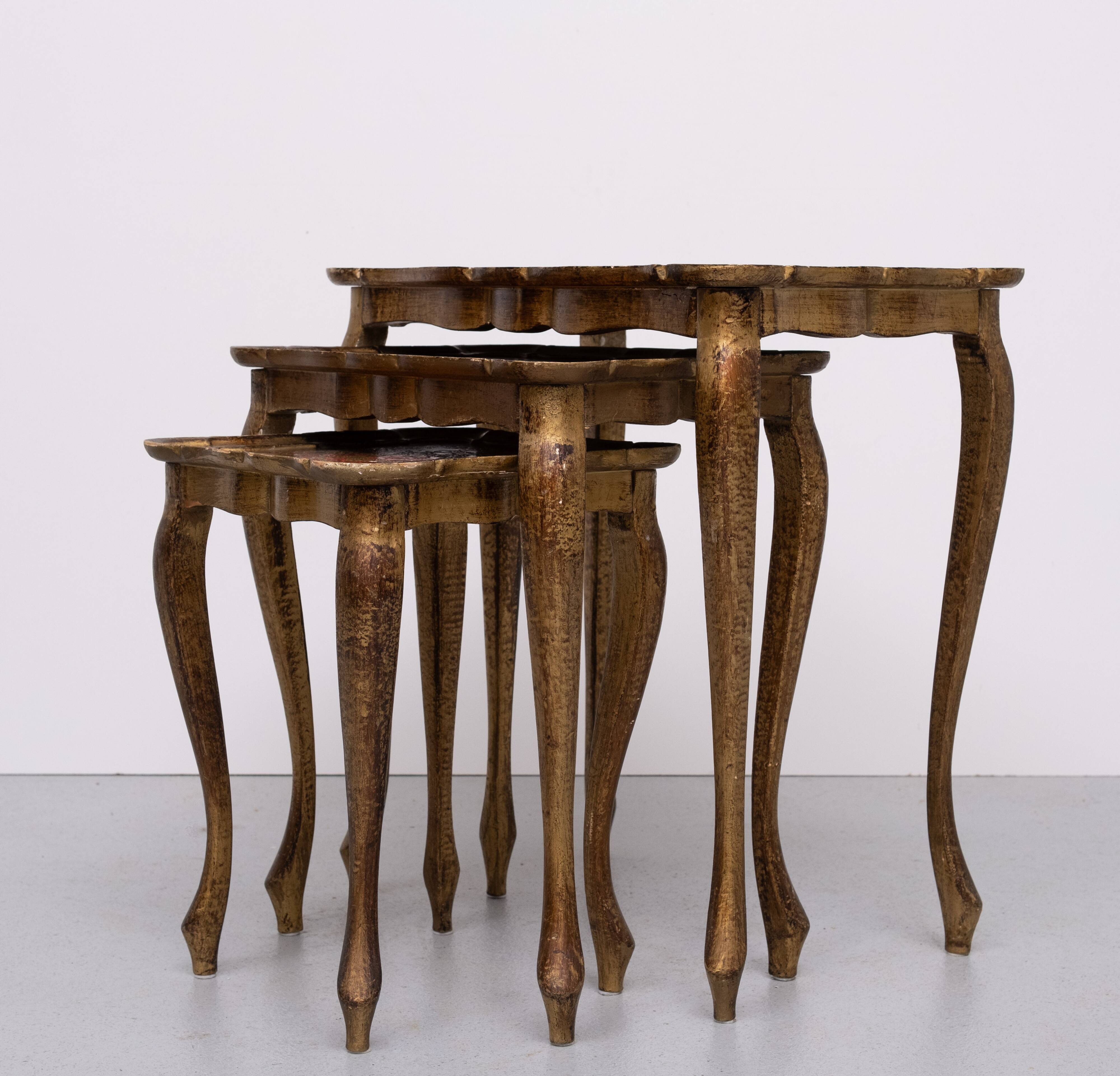 Triptych Florentine Gold and Red Wood Italian nesting Tables, 1960