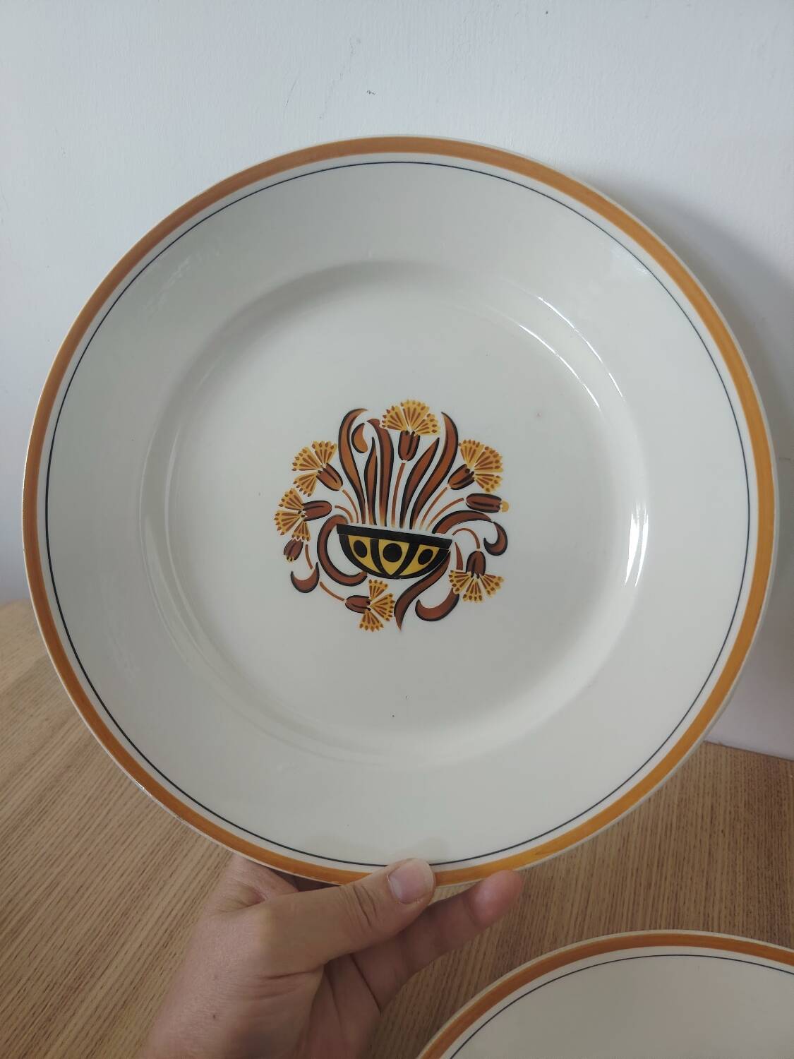 Set of two serving plates from Creil and Montereau
