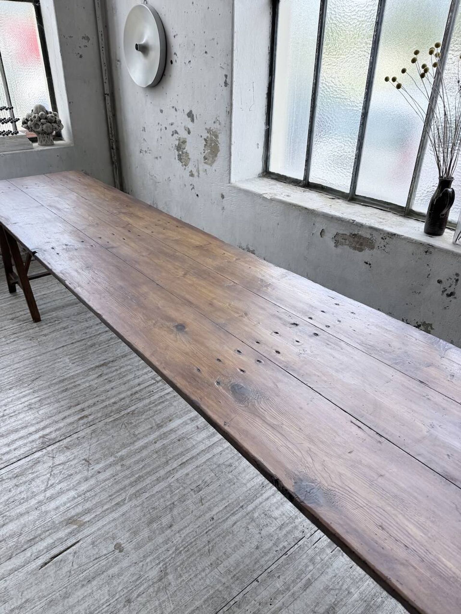 XXL trestle farm table 4m and its benches