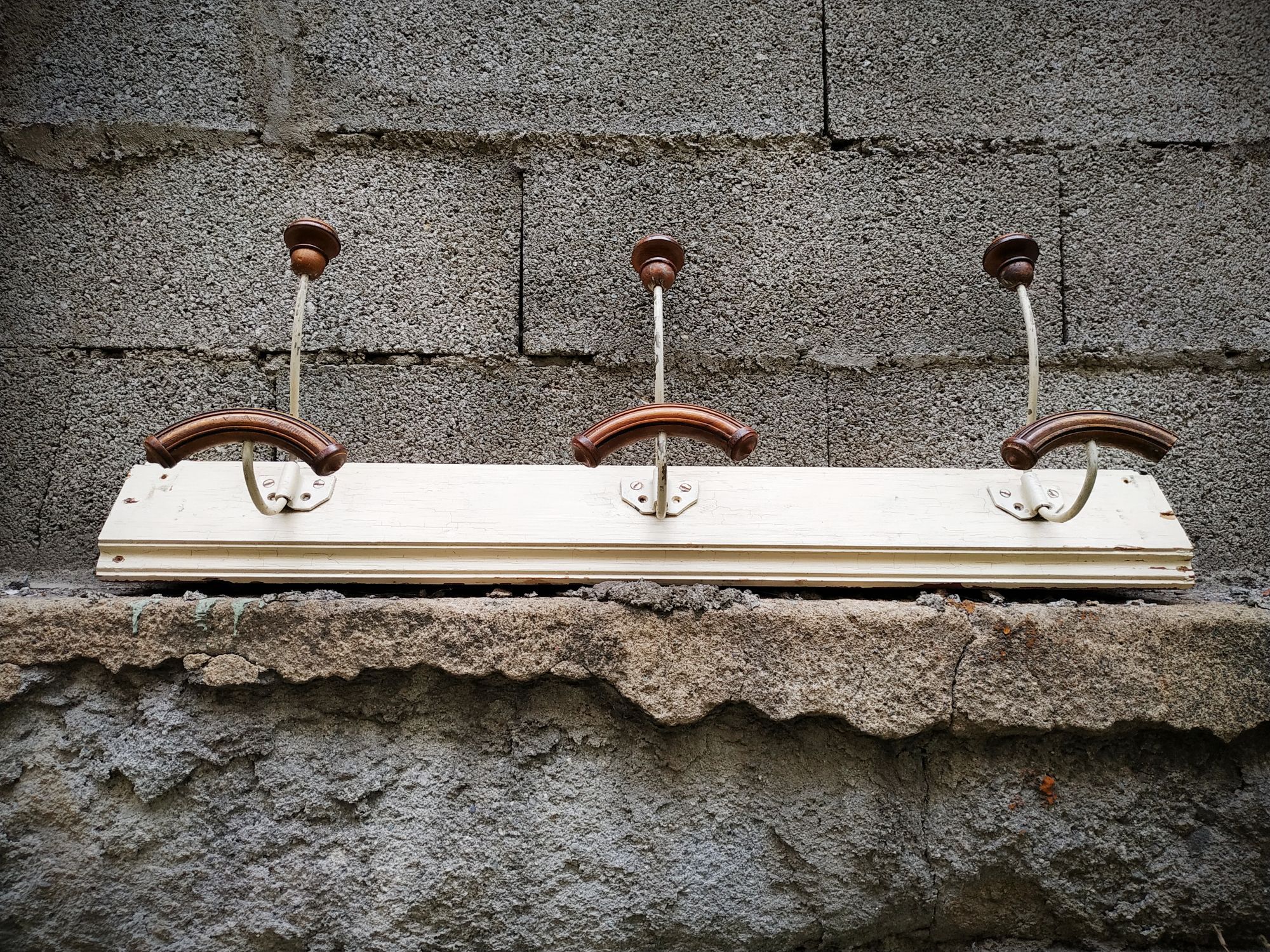 Bistro coat rack