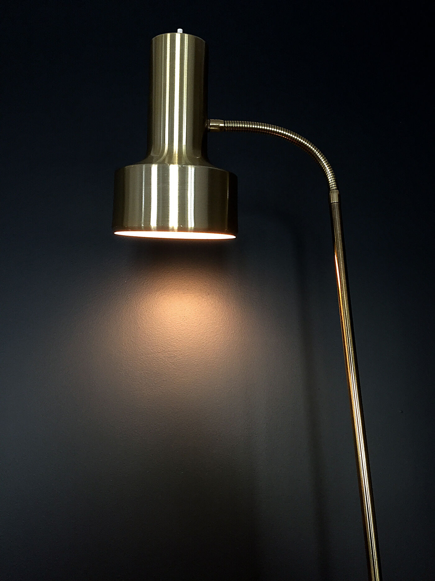 Lamppost, Ejby Fyn 1970 gold reader