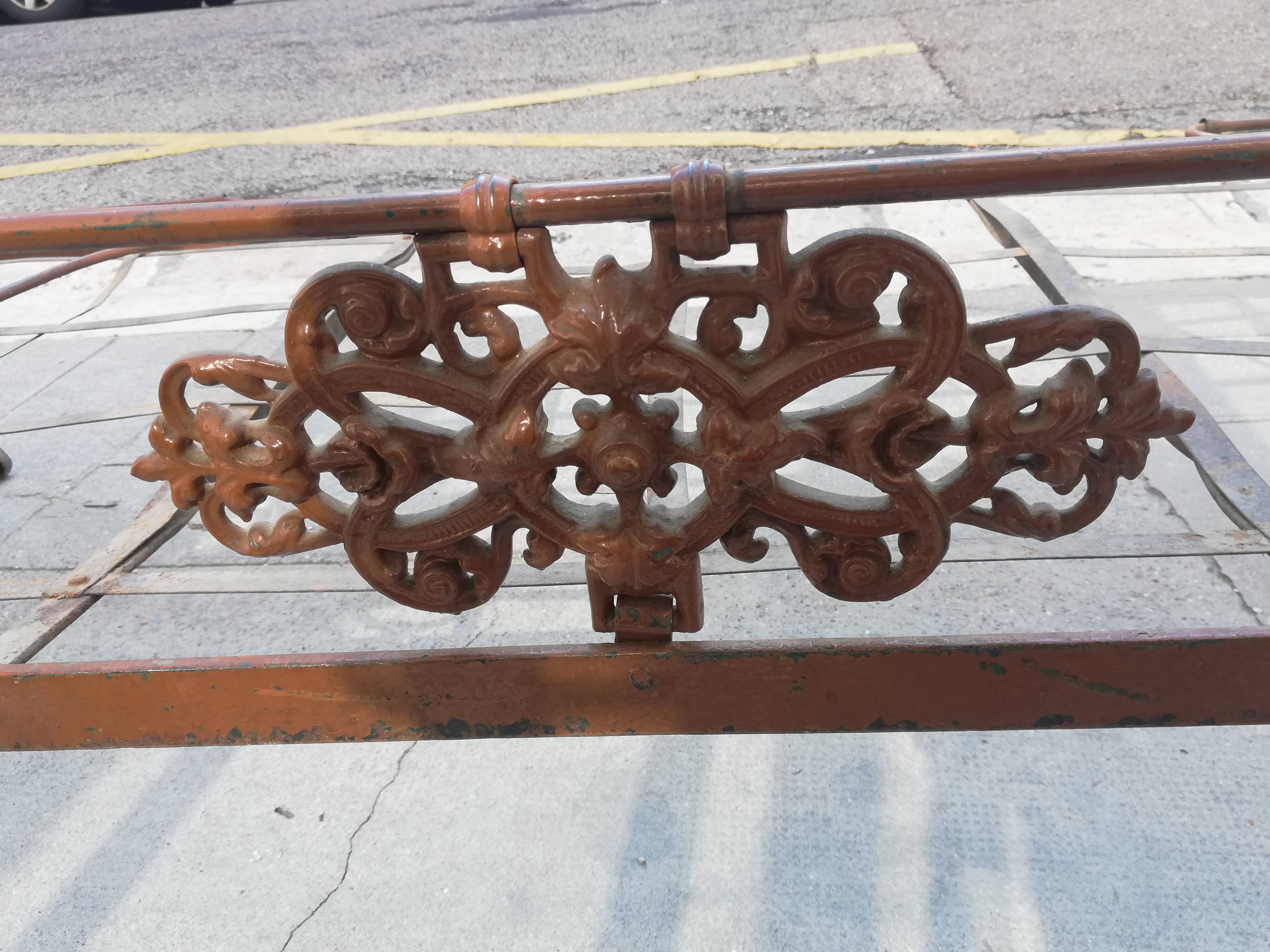 Old wrought iron bed - 19th century