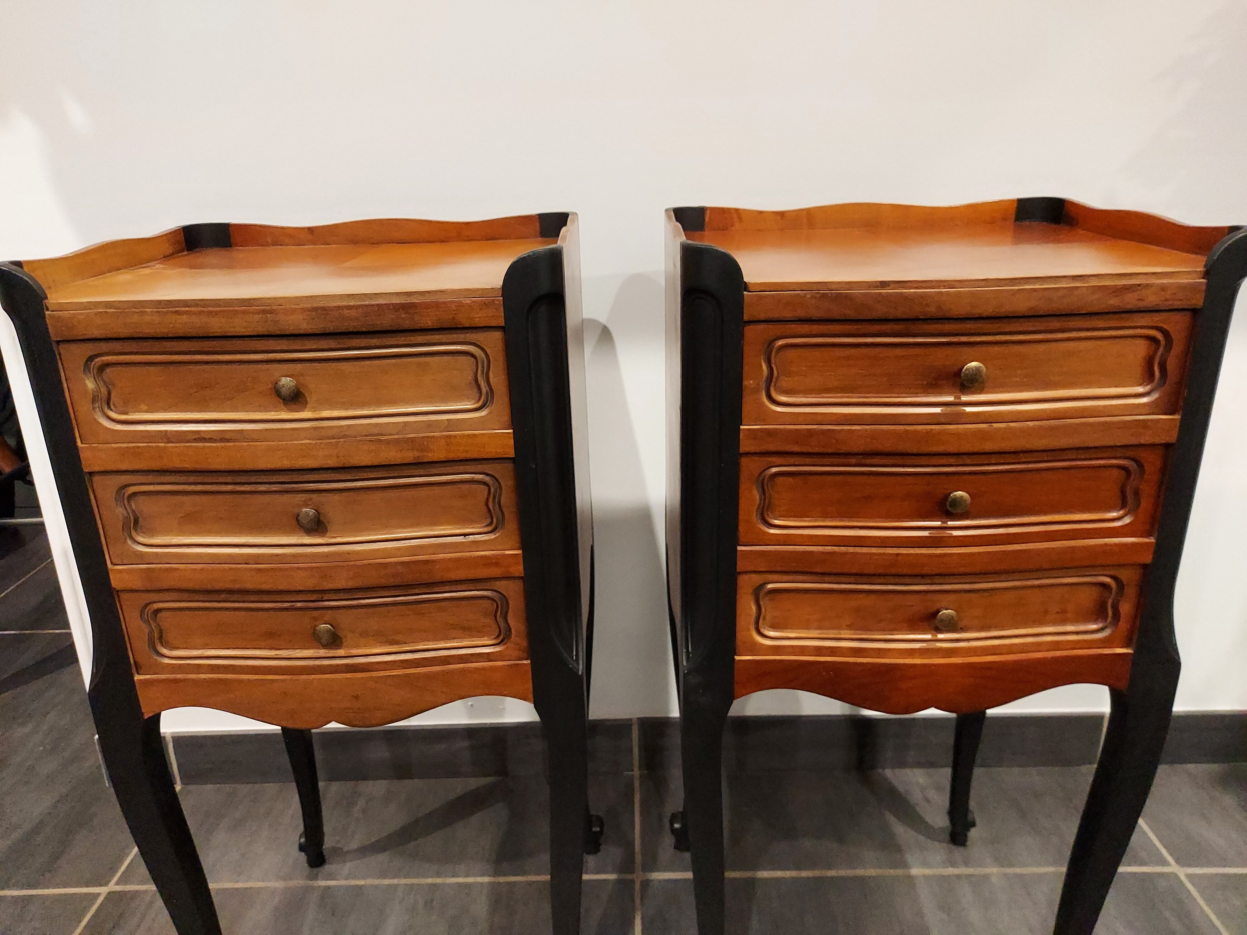 Pair of vintage Louis XV style bedside tables