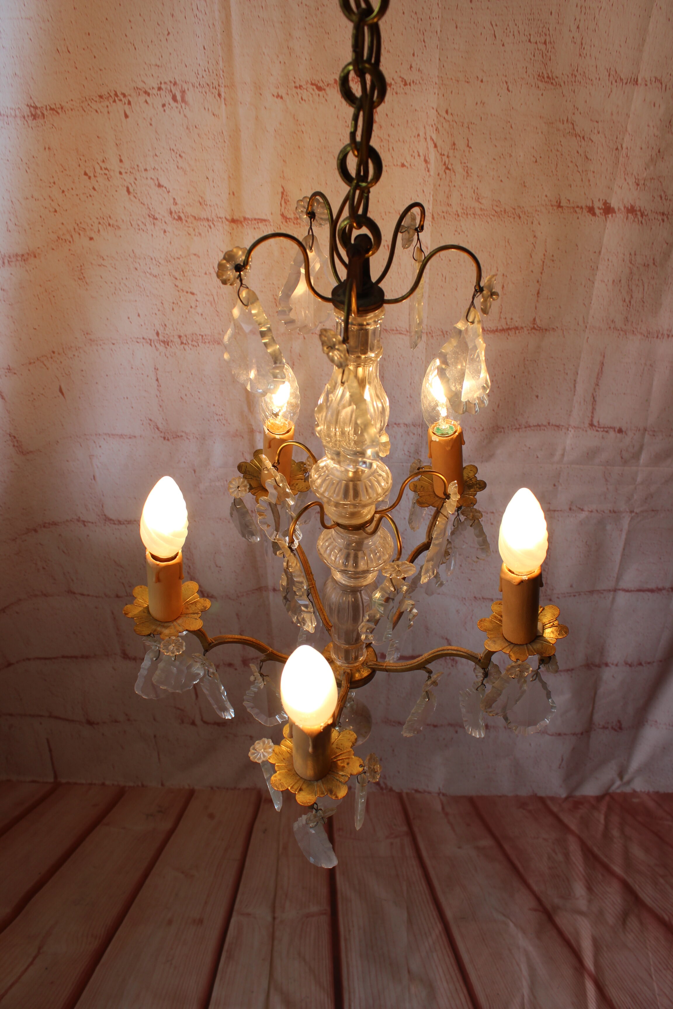 Baroque chandelier with crystal tassels