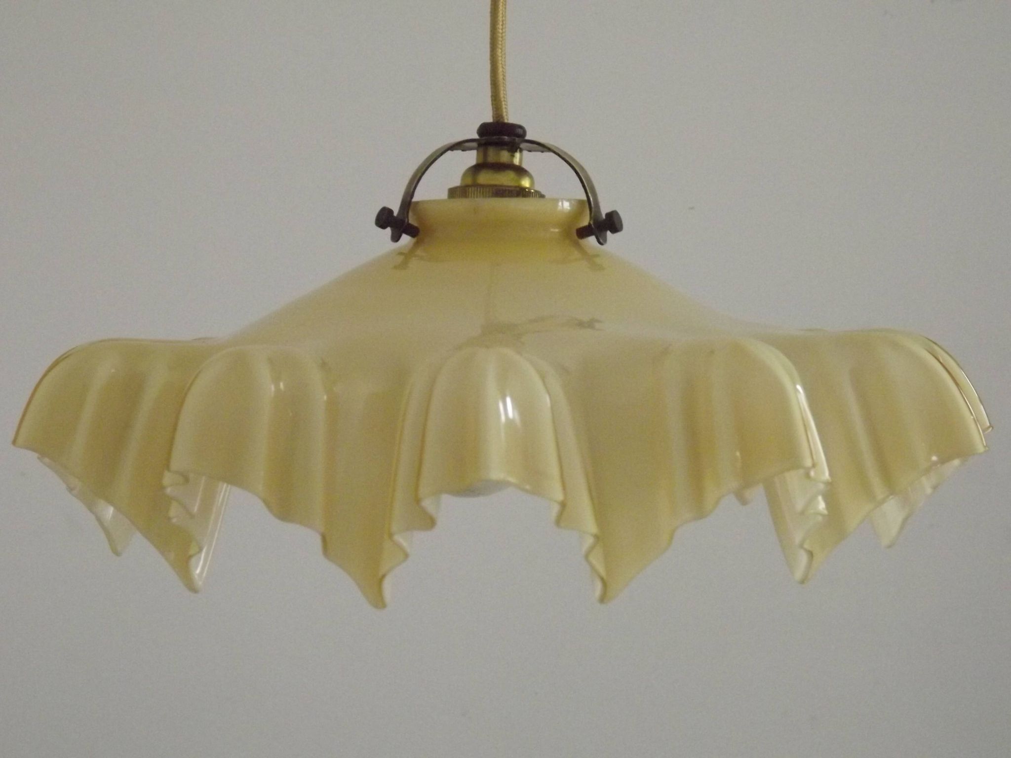 Vintage French Art Deco Yellow & White Glass Pendant Light Frilled 5495
