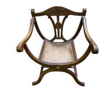 Fauteuil curule , assise cannée
