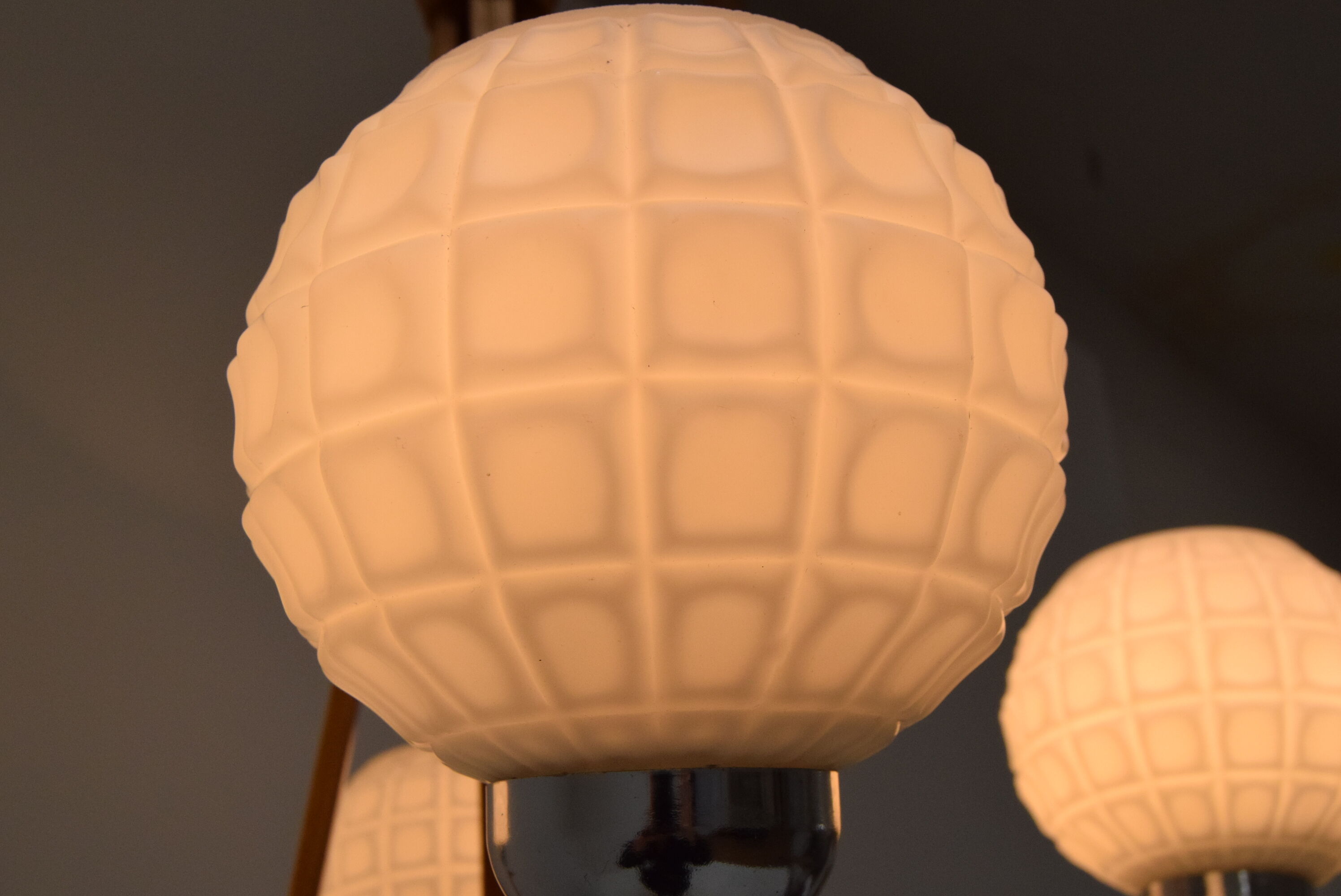 Mid-Century wood chandelier /dřevo Humpolec, 1970's.