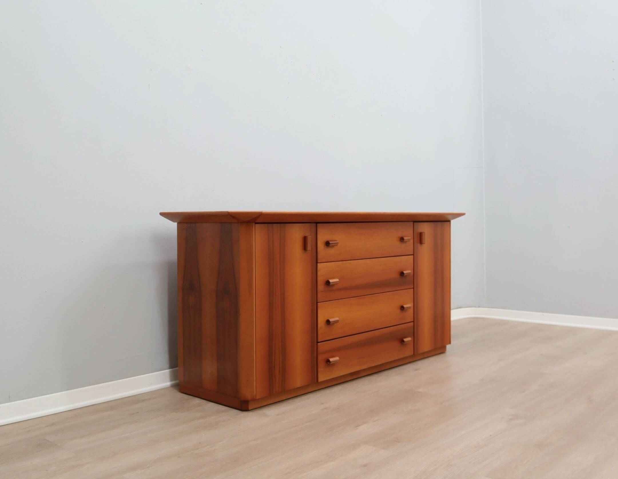 1970s Italian design brutalist-modernist geometric sideboard