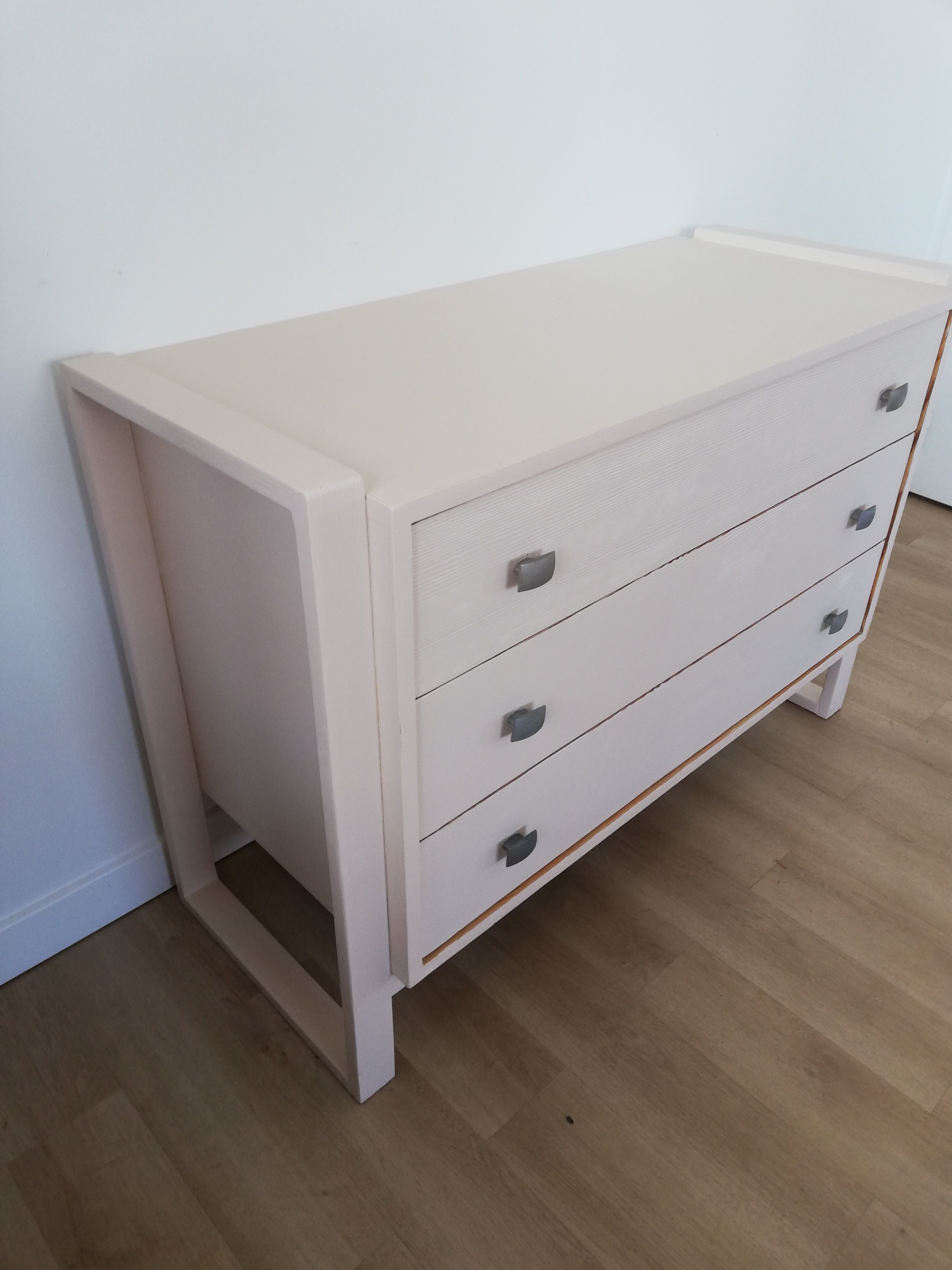 Vintage chest of drawers Revisited