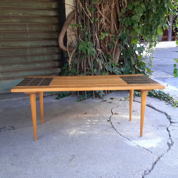 Table basse en pin à motif de carreaux en trompe l'oeil