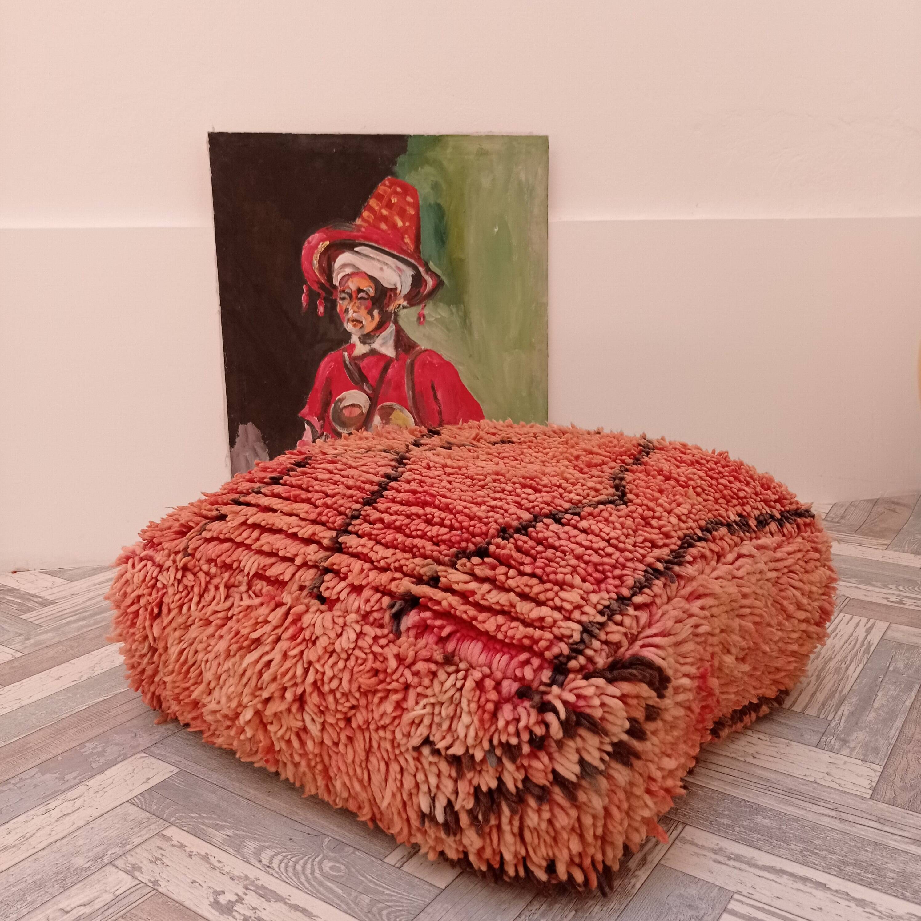 Handmade Berber pouf in wool 60 X 60 X 20 CM