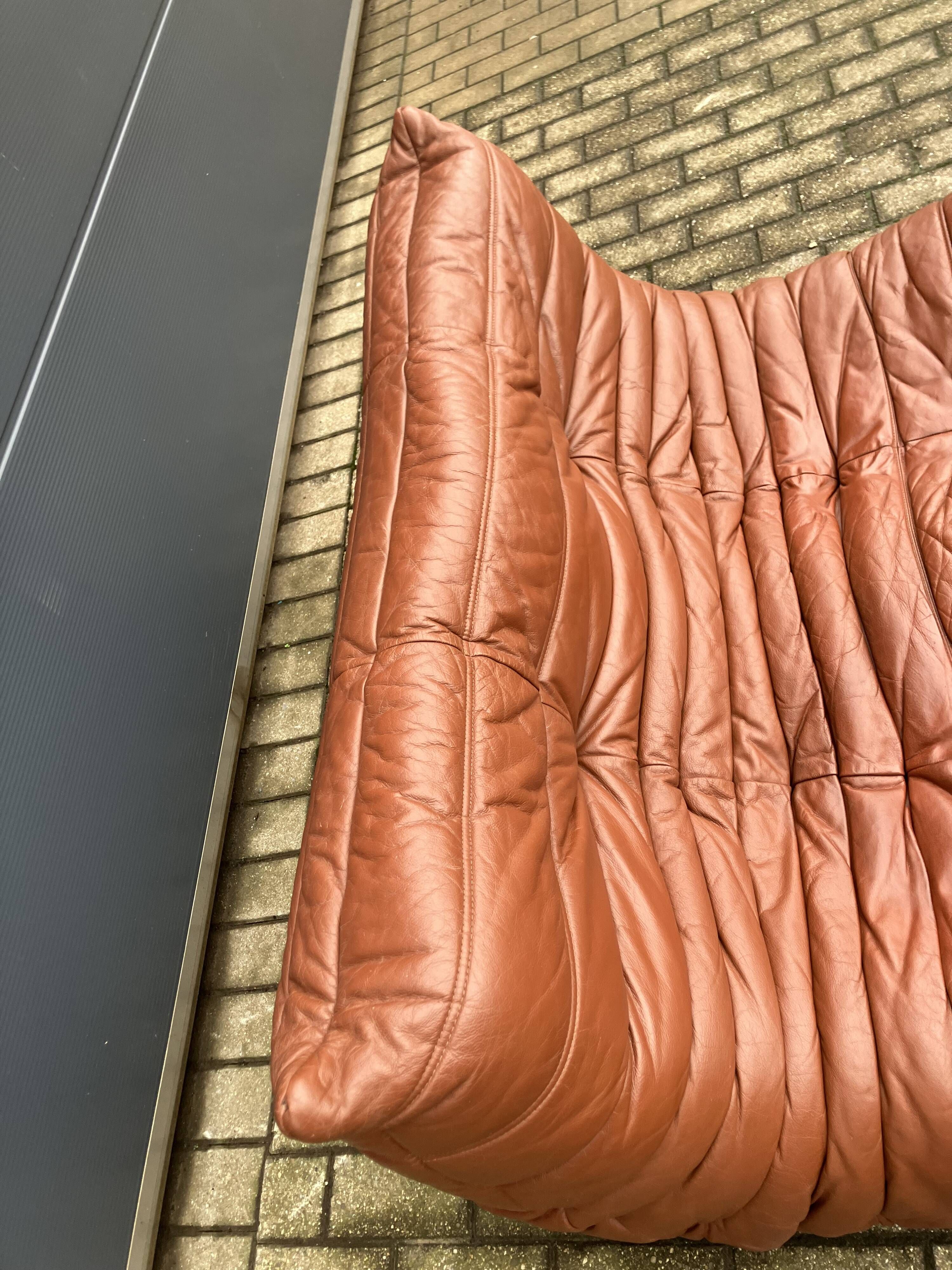 100% original vintage Cognac leather Togo Ligne Roset 2zit