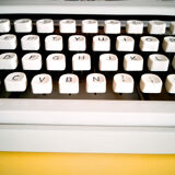 Royalite 110 typewriter