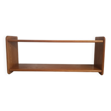 Solid elm shelves, vintage. Very good condition.