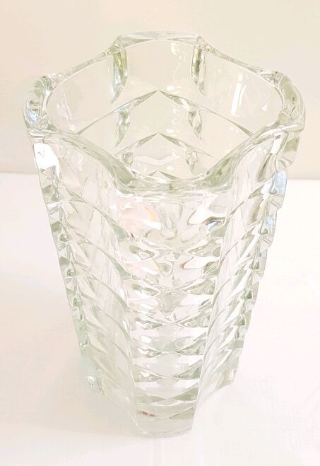 70's chiseled glass vase