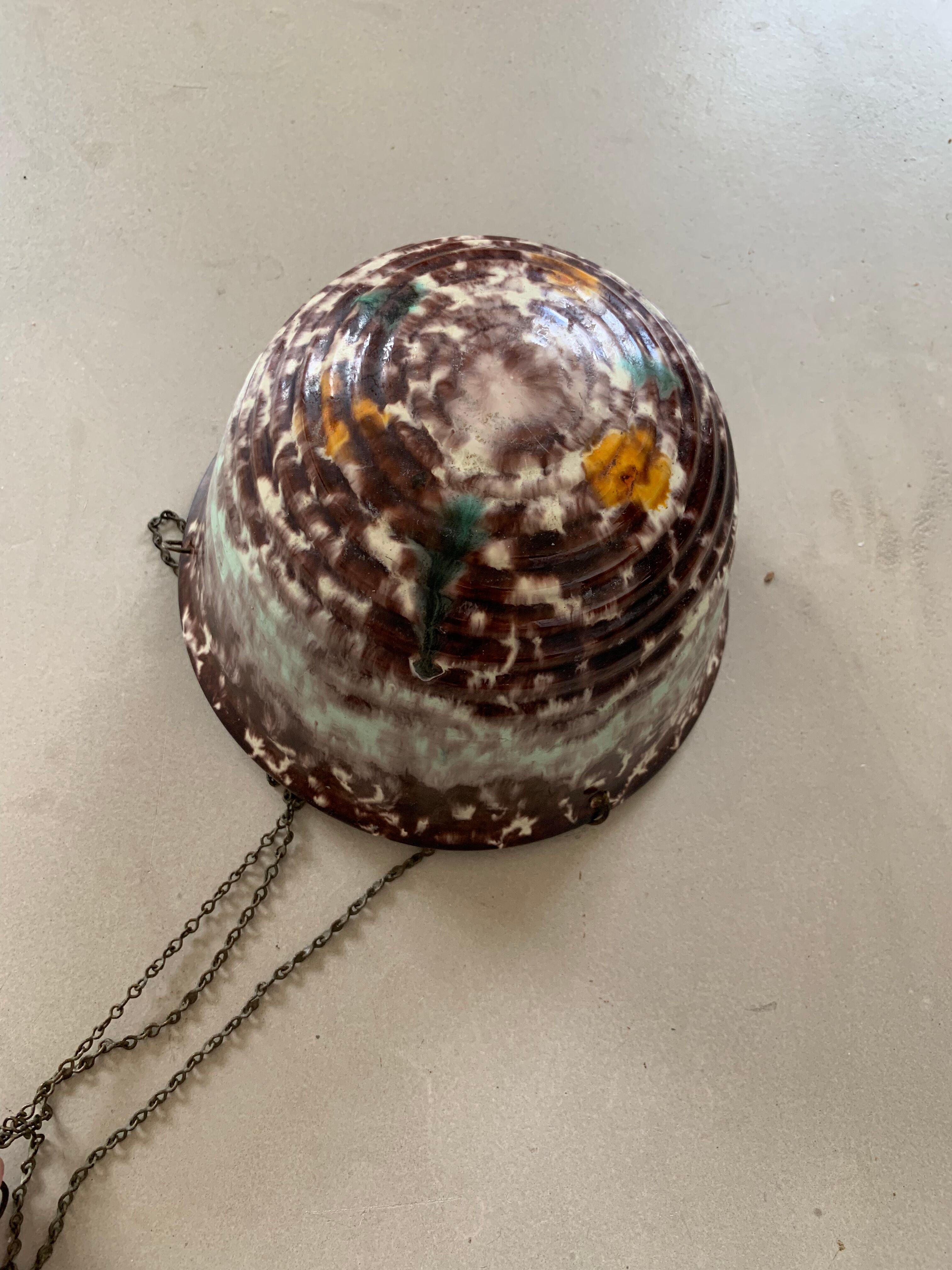 Ceramic plant holder