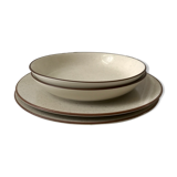 Vintage speckled sandstone plate duos