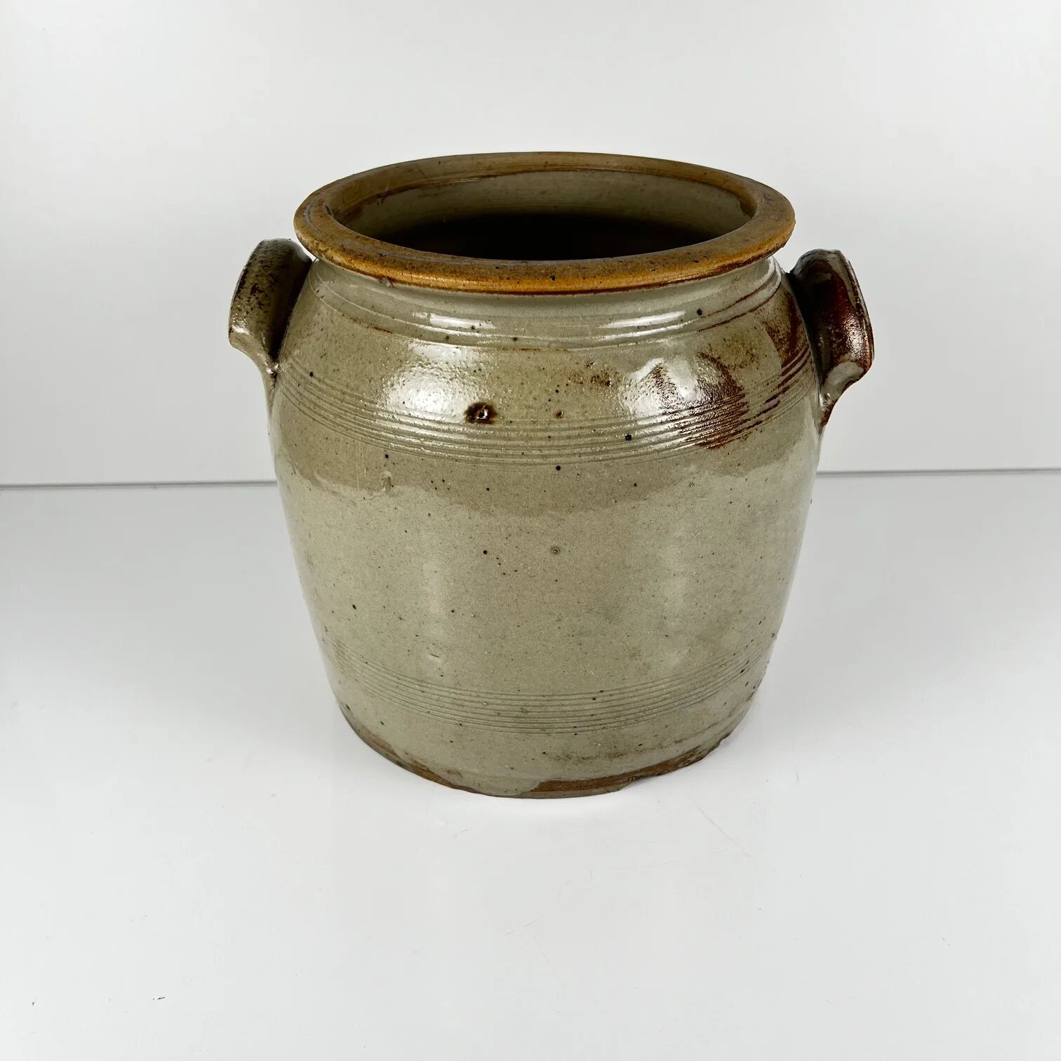 Old confit pot in stoneware, grey colour, 1900.