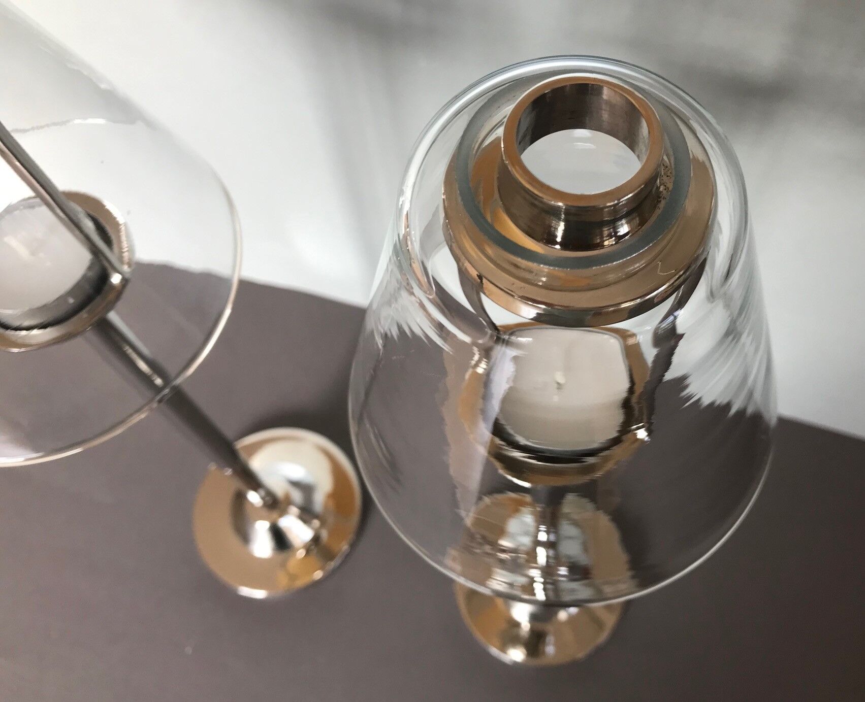Paire de bougeoirs chromés et verre Marinette